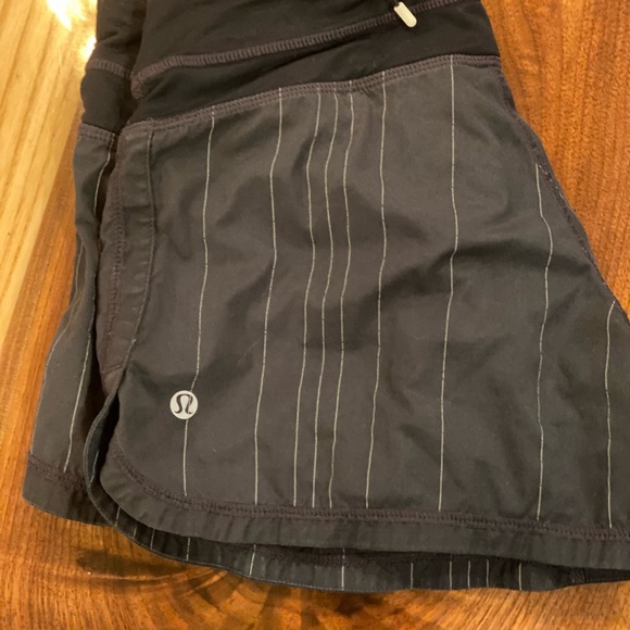 Lululemon running short - Picture 2 of 4